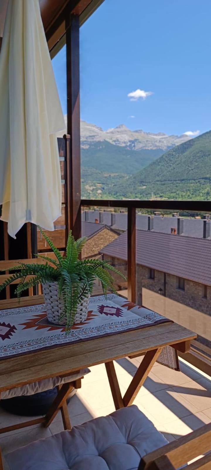 Appartement Duplex Familiar Izarraitz à Villanúa Extérieur photo